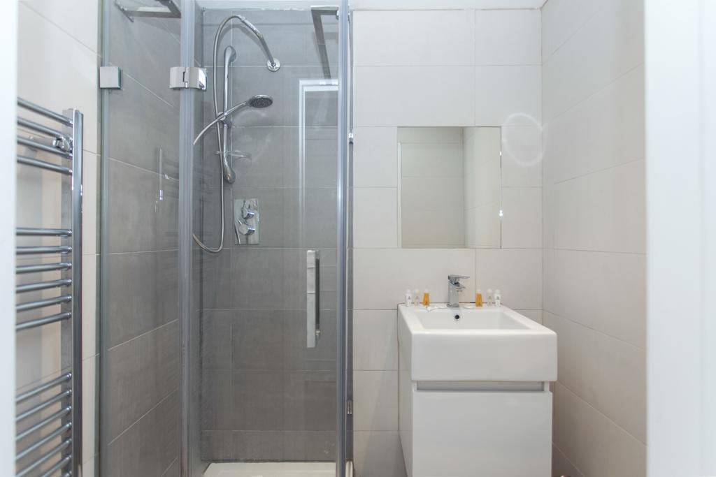 Italianflat - Elsham Apartment London Luaran gambar